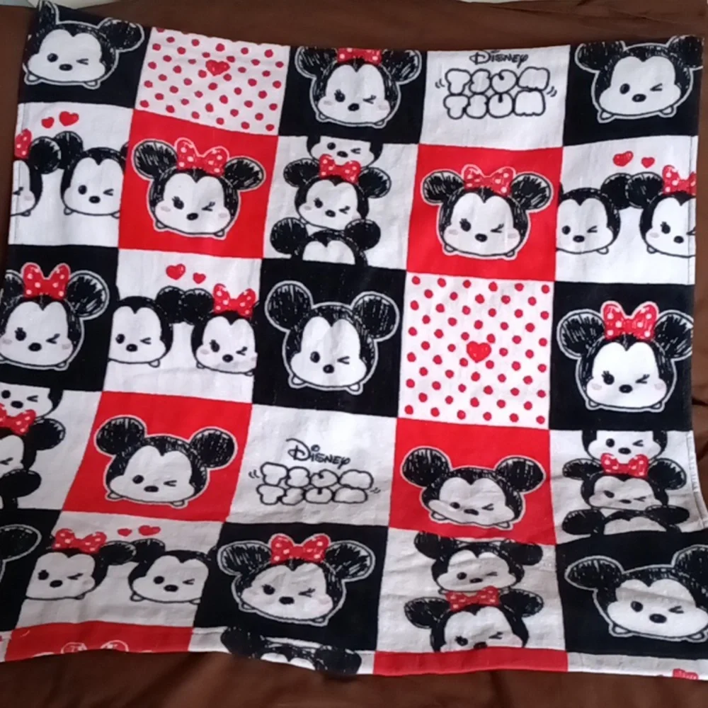 Disney Tsum Tsum Beach Towel